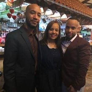 Meet your Posher, Iris